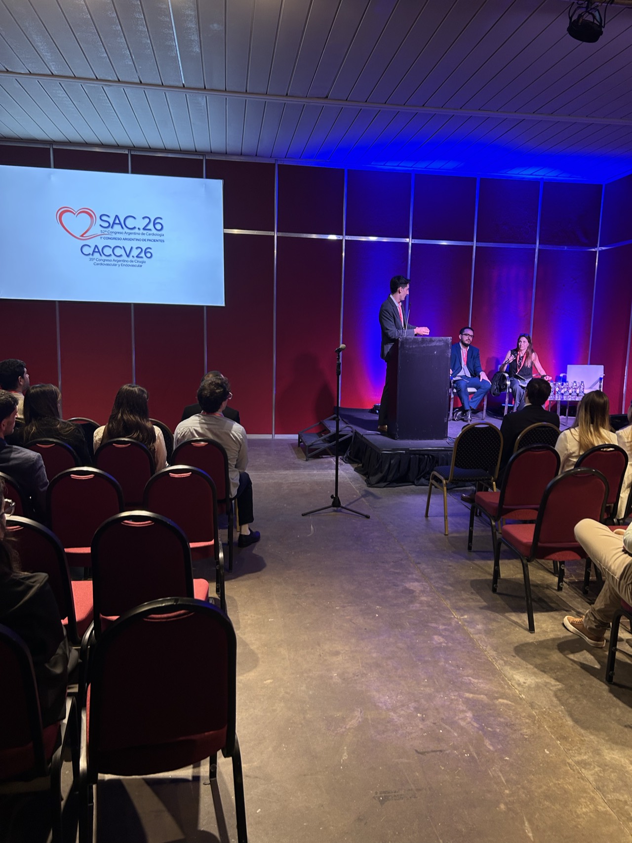 Disertantes en el escenario del Congreso SAC